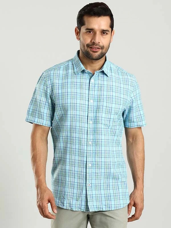 Indian Terrain Men's Regular Fit Half Sleeve Checkered Blue Shirt